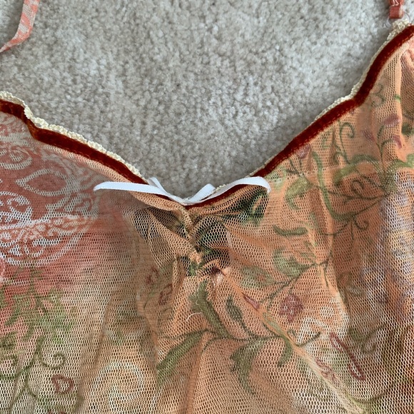 Express medium sheer shirt - Picture 3 of 3